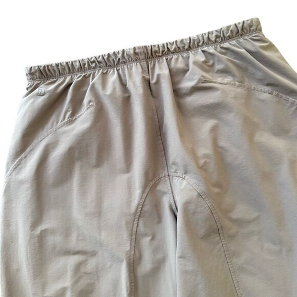 Lululemon Lightweight Mid-Rise Barrel-Leg Cropped Pant Taupetastic 10 - Picture 6 of 9